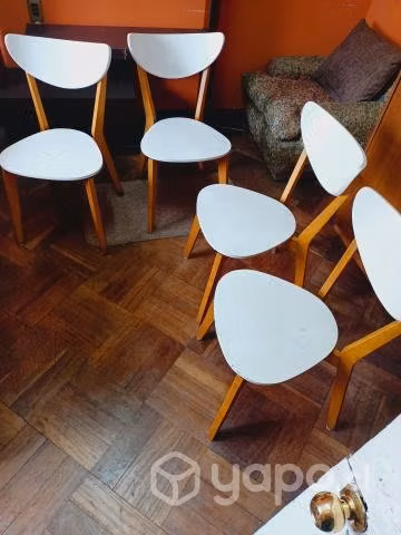 Mesa con 4 sillas - Imagen 3
