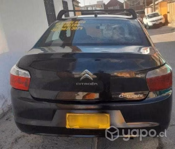 Colectivo petrolero para llegar y trabajar