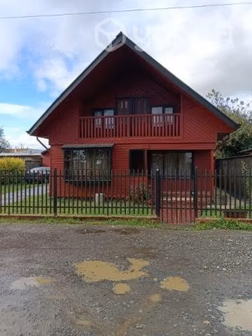 Se Vende Casa más 1 Cabaña