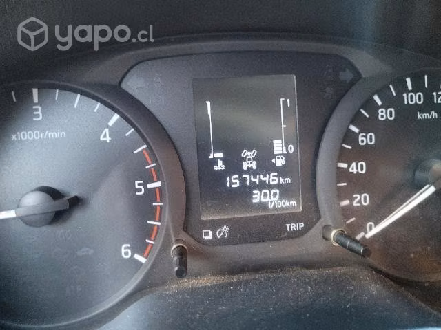 Camioneta NP300 de uso particular - Imagen 2