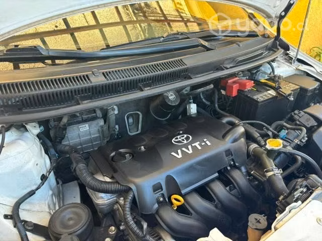 Vendo toyota yaris