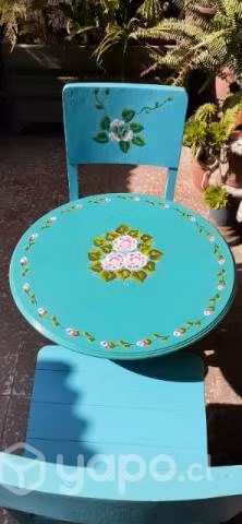 Sillas bombe. mesa antigua . - Imagen 2