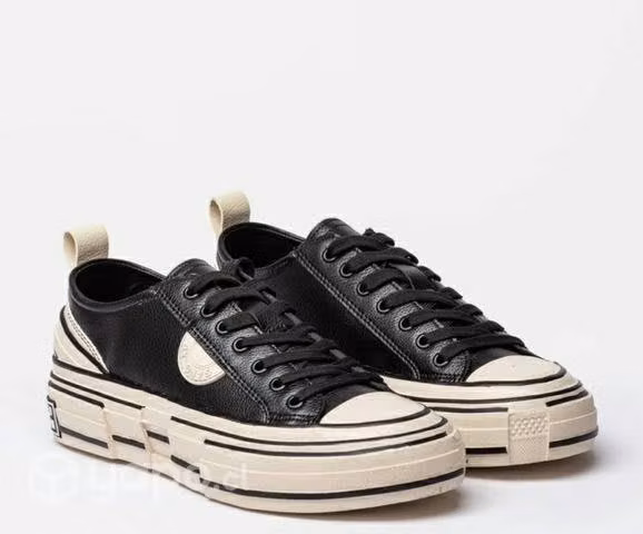 Zapatillas de cuero marca Prune