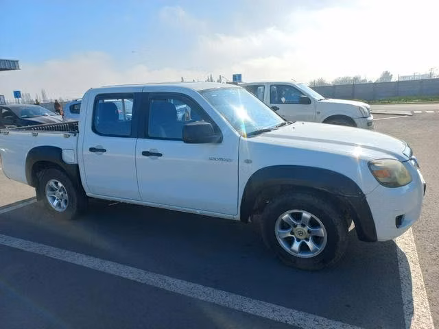 Mazda Bt50 año 2008, 4x2
