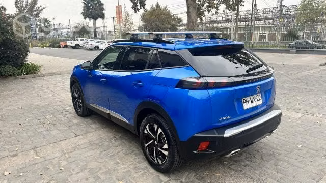 Peugeot 2008 Allure 2021 MT Bencina