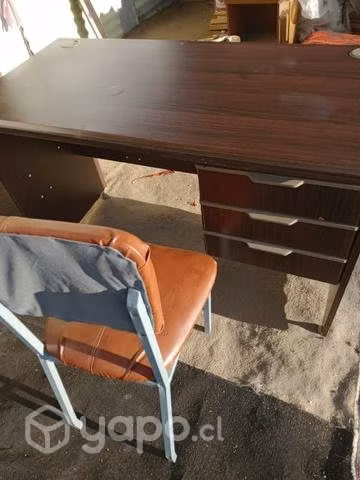 Escritorio+ silla Nueva