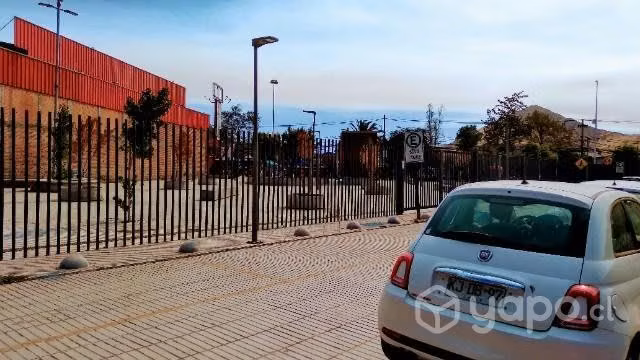 Se arrienda espacio para bodega.