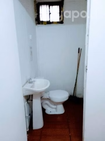 Se arrienda espacio para bodega.