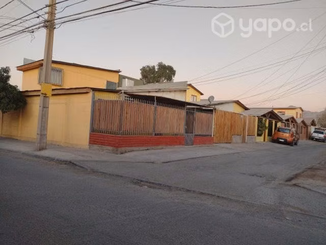 Se vende casa esquina Iglesia punta negra