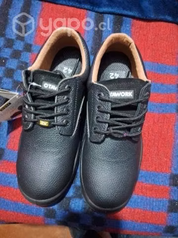 Zapatos a la venta talla 42