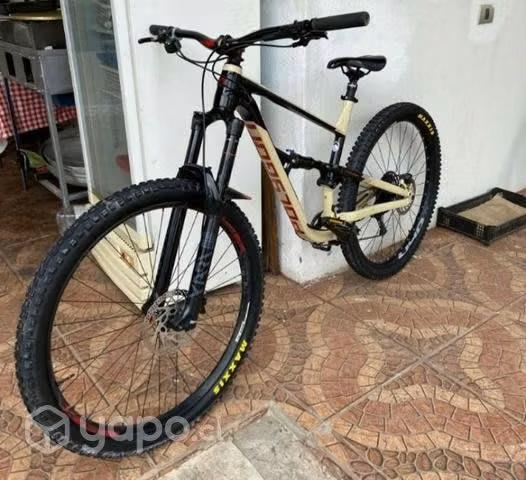 Bicicleta Polygon Siskiu D7 2020 con UPGRADES