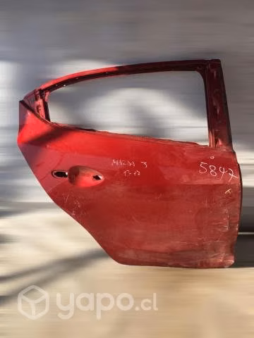 Puerta trasera rh mazda 