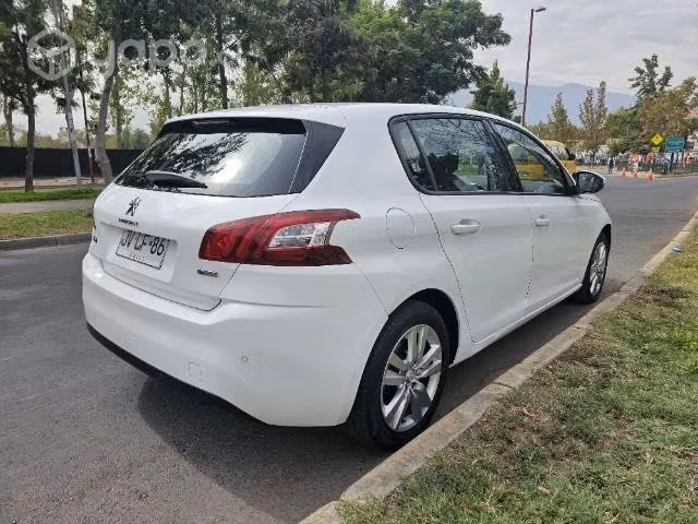 Vendo o permuto Pegueot 308 año 2017 motor 1.2 - Imagen 3
