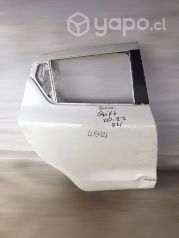 Puerta trasera rh suzuki swift 2020-2022