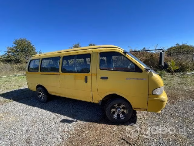 Vendo mini bus partícular (transporte de pasajero)