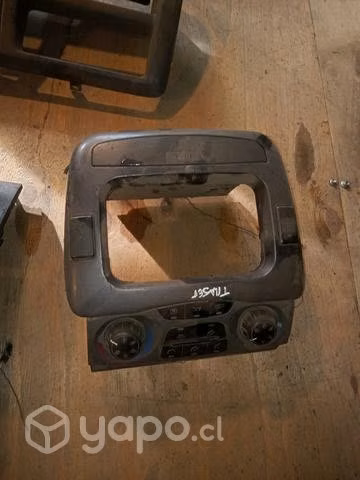 Hyundai trajet consola panel central radio ventila