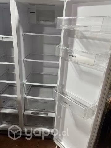 Refrigerador Daewo de 2 puertas