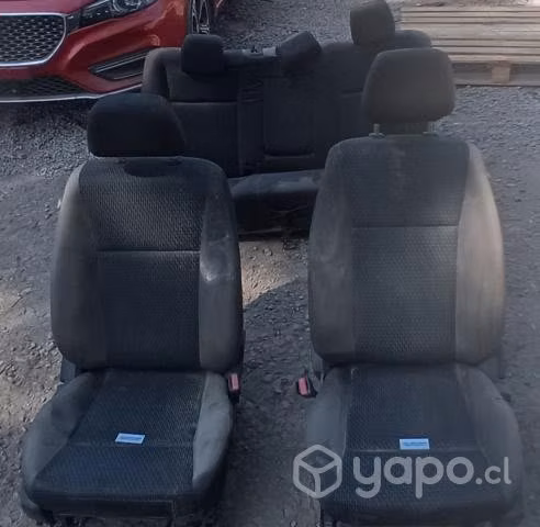Juego Asientos (MBZ209) Mazda BT50 2019 4X4