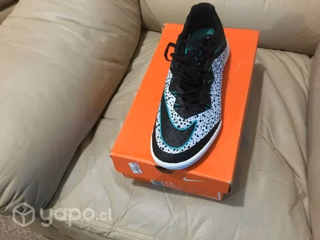 Zapatillas Nike nuevas talla 38-39