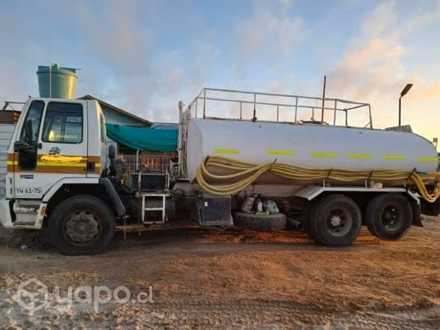 Vendo Camión Ford Cargo 1722E Aljibe