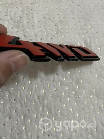 Logo metálico auto 4WD (el par)