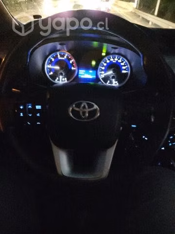 Toyota hilux revo 2.8 2016