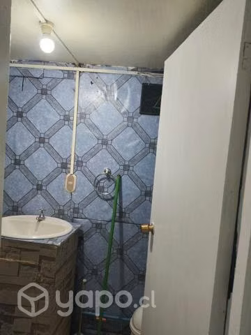 Se arrienda pieza