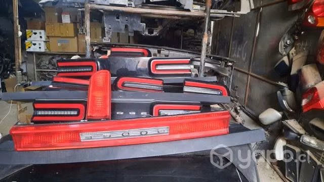 Puerta dodge challenger