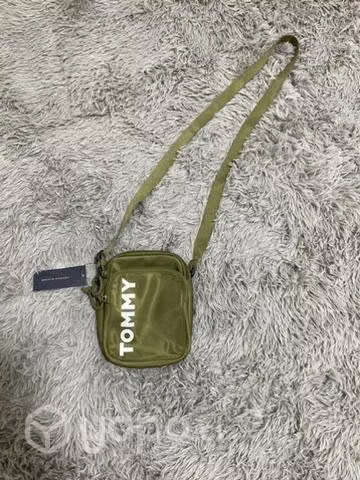 Crosbody tommy hilfiger