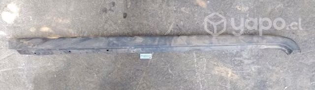 Moldura Derecha Pick Up (MBE014) BT50 3.2 AUT 2019