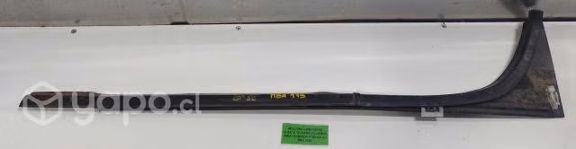 Moldura Lame Vidrio Tras Izq (MBA175) BT50 2020