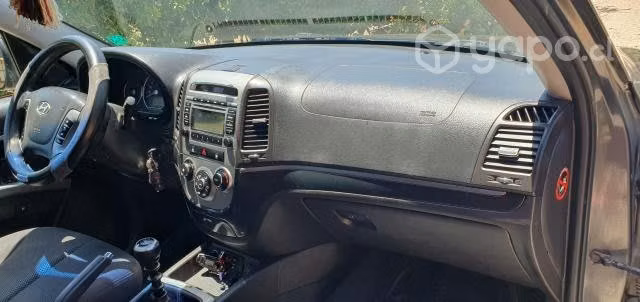 Se vende Hyundai Santa fe 2012 - Imagen 3