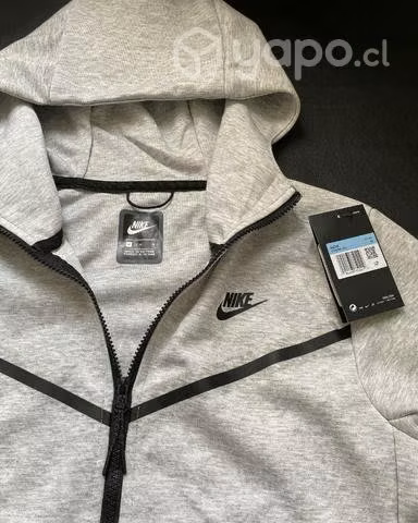 Nike tech flecce plomo