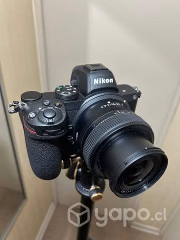 Camara NIKON Z5 + Lente + Tripode NUEVA