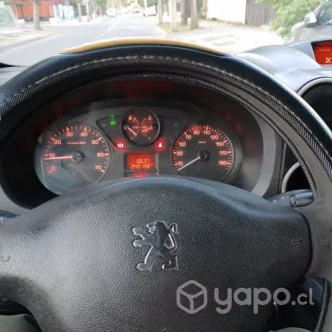 Peugeot Partner Maxi 2012