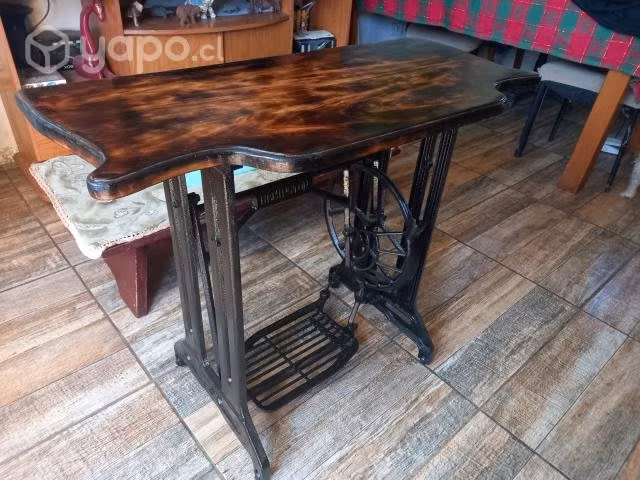 Mesa arrimo base maquina coser antigua