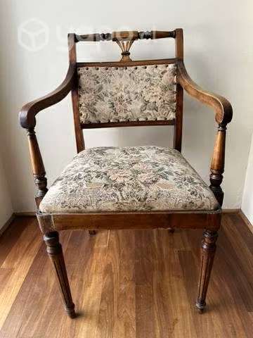 2 sitiales de madera antiguos - Imagen 2