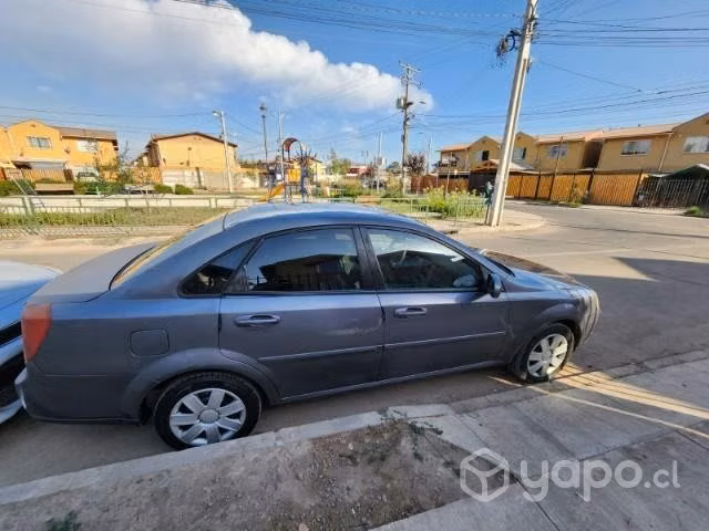 Chevrolet Optra 2013 - Imagen 2