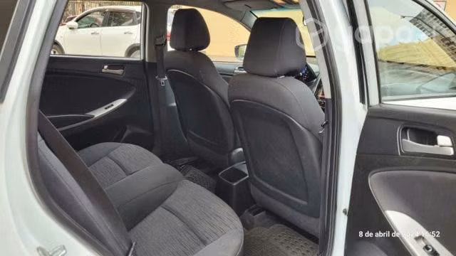 Hyundai accent