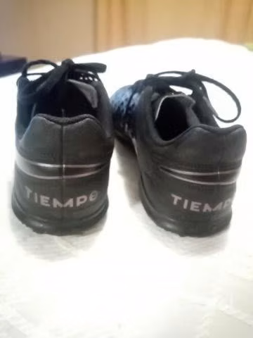 Zapatilla fútbol Nike tiempo talla 36,5