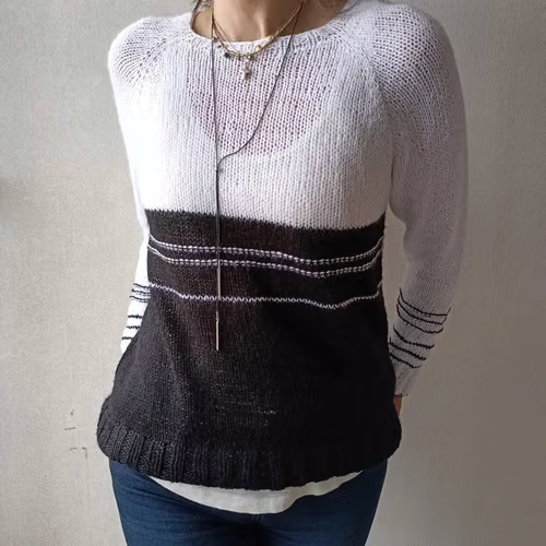 Sweater black and white - Imagen 4