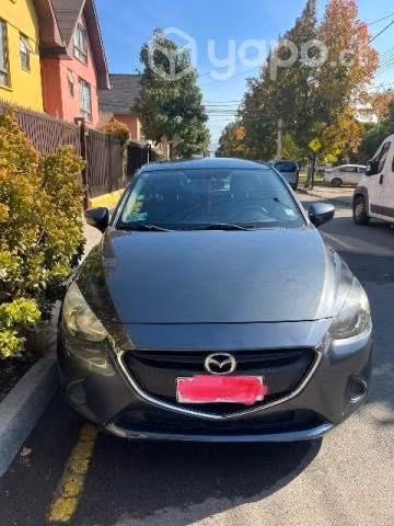 Auto Mazda 2