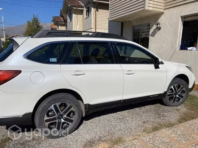 Vendo Subaru outback 2.5