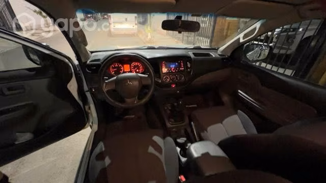 Mitsubishi l200 2018