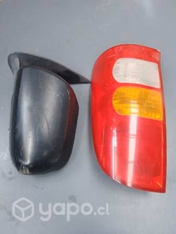 Foco y espejo Toyota Hilux 2008 - Imagen 2