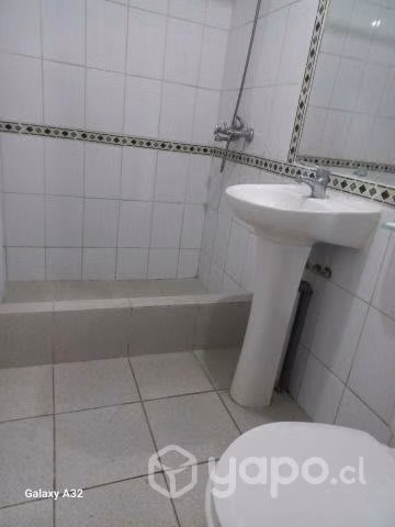 Se vende casa, en el Bosque. Santiago