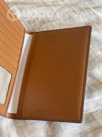 Billetera - Porta Pasaporte Michael Kors original