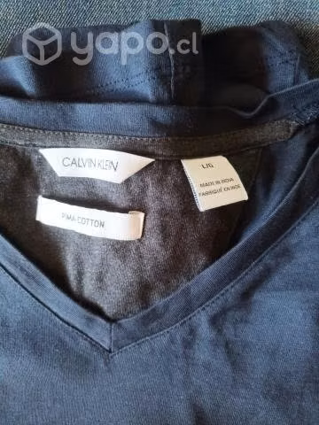Polera Calvin Klein nueva cuello en v azul oscuro