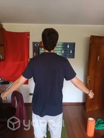 Polera Calvin Klein nueva cuello en v azul oscuro