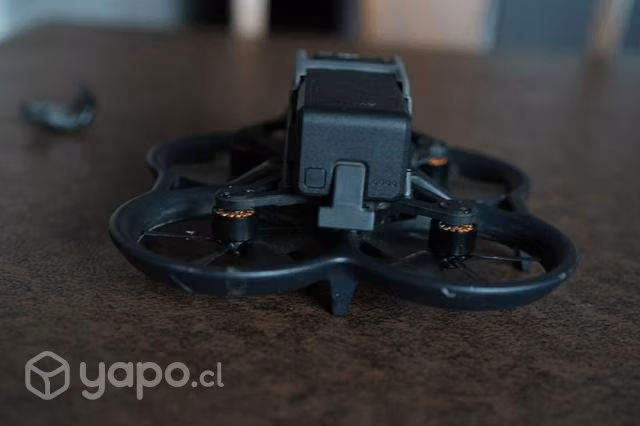 Dji Avata, gafas, controles, baterias, maleta